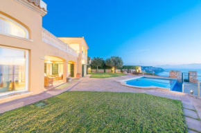 Отель Villa Luna Suites  Пюигдеррос